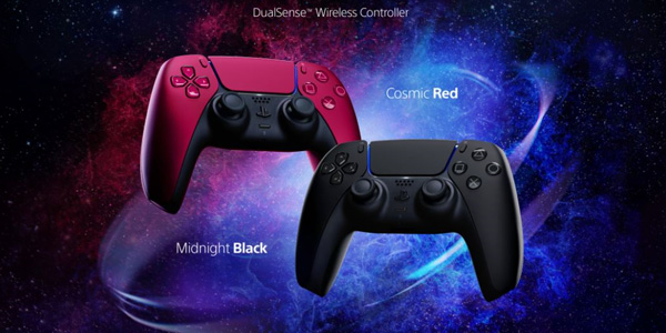 PS5 DualSense controllers in de kleuren Midnight Black en Cosmic Red