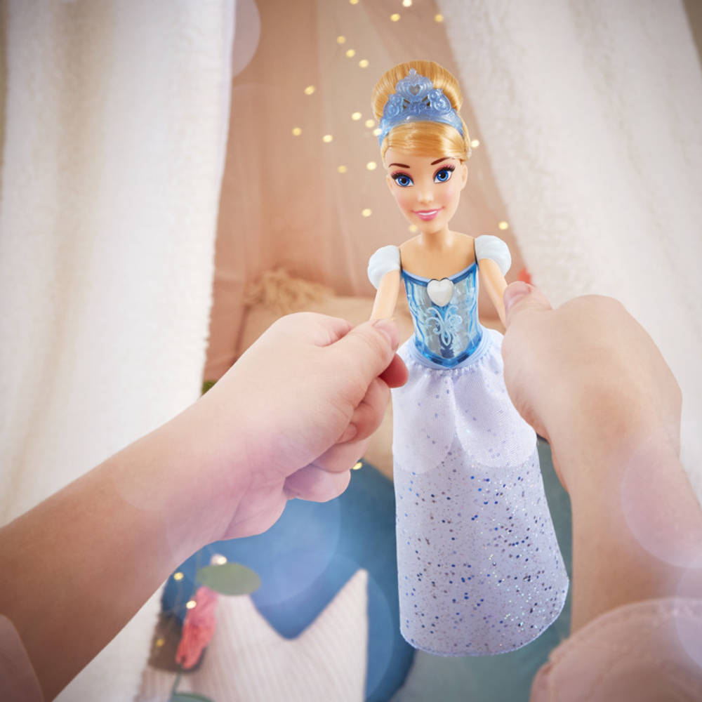 Fabel Systematisch Heel boos Disney Princess Royal Shimmer pop Assepoester met glitterjurk