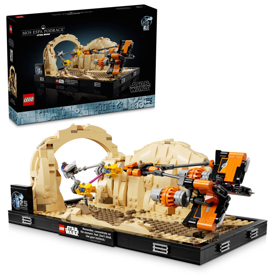 LEGO Star Wars Mos Espa Podrace diorama 75380 Main Image