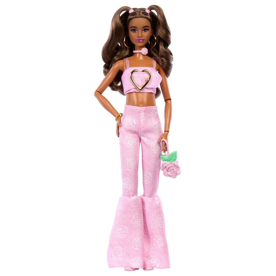 Barbie deluxe stijl pop met een korte top en bijpassende jeans