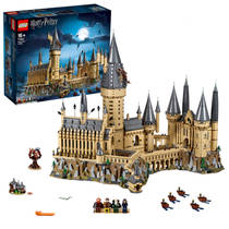 Intertoys LEGO Harry Potter kasteel Zweinstein 71043 aanbieding