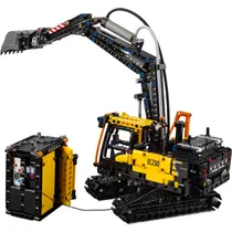 LEGO TECHNIC 42175 VOLVO FMX TRUCK & EC2