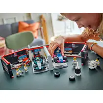 LEGO CITY F1 60444 GARAGE MET MERCEDES-A