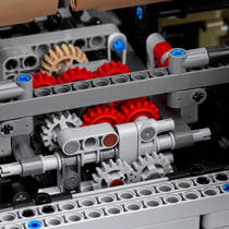 LEGO TECHNIC 42110 LAND ROVER DEFENDER