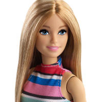 Barbie pop en schoenen assortiment productafbeelding 5