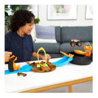 Hot Wheels monstertruck stuntbandenset productafbeelding 7