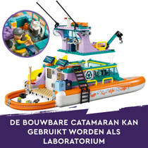 LEGO Friends reddingsboot op zee 41734 productafbeelding 9