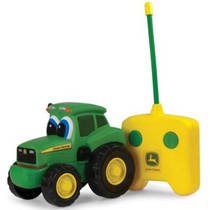 John Deere Johnny de op afstand bestuurbare tractor - 1:32 productafbeelding 2
