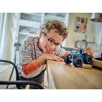 LEGO City blauwe monstertruck 60402 productafbeelding 6