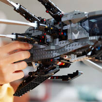 LEGO Icons Dune Atreides Royal Ornithopter 10327 productafbeelding 9