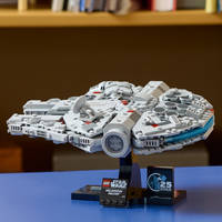 LEGO Star Wars Millennium Falcon 75375 productafbeelding 7