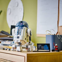 LEGO Star Wars R2-D2 75379 productafbeelding 6