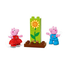 LEGO DUPLO Peppa Pig tuin en boomhut 10431 productafbeelding 5