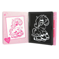 Ylvi and the Minimoomis Magic Scratch boek productafbeelding 3