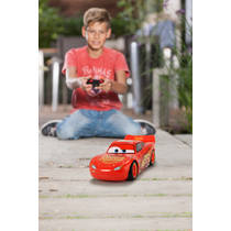 Disney Cars 3 RC Turbo Racer Lightning McQueen - 1:24 productafbeelding 4