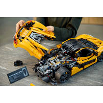 LEGO Technic McLaren P1 42172 productafbeelding 5