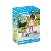 PLAYMOBIL My life jongen met hond 71612 productafbeelding 4