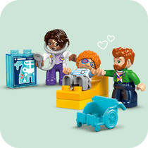 LEGO DUPLO voor het eerst naar de dokter 10449 Main Image - 2