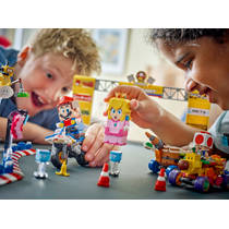 LEGO Super Mario Mario Kart: Baby Peach en Grand Prix set 72036 productafbeelding 5