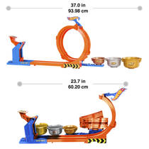 Hot Wheels Monster Trucks Loop-And-Flip Trophy Challenge Main Image - 2