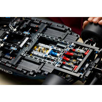 LEGO Technic Oracle Red Bull Racing RB20 F1 auto 42206 productafbeelding 5