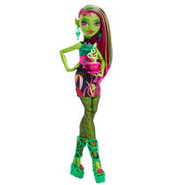 Monster High Skulltimate Secrets Venus McFlytrap pop + kledingkast productafbeelding 3