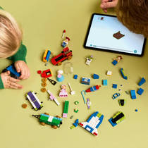 LEGO Disney Toy Story feesttrein en RC auto 43264 productafbeelding 8
