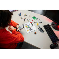 LEGO Fortnite Peely en Sparkplugs kamp 77075 productafbeelding 5