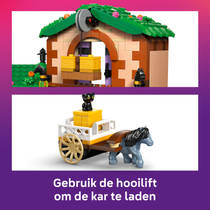 LEGO Friends ponyboerderij en stal 42654 productafbeelding 3
