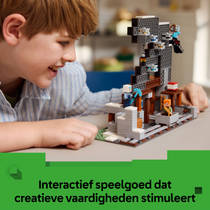 LEGO Minecraft de pikhouweelmijn 21277 productafbeelding 5