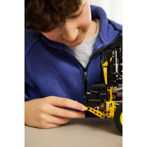 LEGO Technic Volvo L120 Electric wiellader 42209 productafbeelding 9
