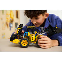 LEGO Technic Volvo L120 Electric wiellader 42209 productafbeelding 7