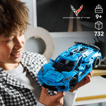 LEGO Technic Chevrolet Corvette Stingray 42217 productafbeelding 9