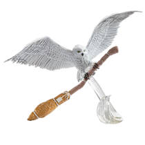Harry Potter Toyllectible Treasures figuur Hedwig en Nimbus 2000 productafbeelding 4