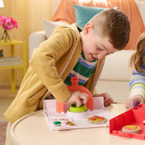 Kinetic Sand SquishPizza rijzende pizza speelset productafbeelding 4