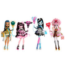 Monster High Griezelige Sweet Birthday Draculaura pop productafbeelding 6