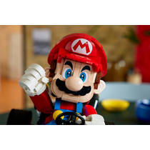 LEGO Super Mario Mario Kart: Mario en standaardkart 72037 productafbeelding 4