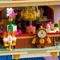 LEGO Disney Princess Belle en het Beest kasteel 43263 productafbeelding 9