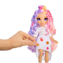 Rainbow High Air Brush & Create modepop paarse ogen productafbeelding 5
