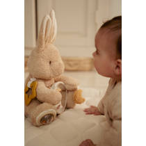 Little Dutch Newborn Naturals activiteitenknuffel Baby Bunny productafbeelding 3