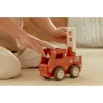 Little Dutch houten brandweerwagen met pop productafbeelding 2