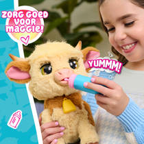 FurReal Maggie de koe interactieve knuffel productafbeelding 4
