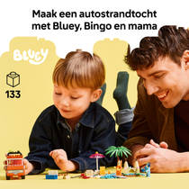 LEGO Bluey's autorit naar het strand 11202 productafbeelding 2