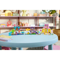 LEGO Gabby's Dollhouse snoepjesberg en kittentuin 11205 productafbeelding 6