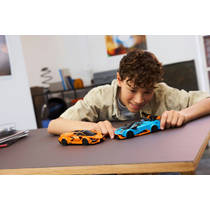 LEGO Speed Champions Lamborghini Revuelto en Huracán STO 77238 productafbeelding 3