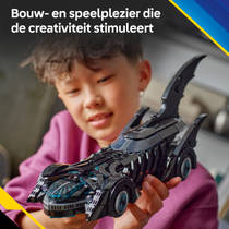 LEGO DC Batman Forever Batmobile 76304 productafbeelding 8