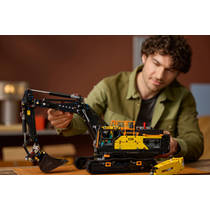 LEGO Technic Volvo EC500 Hybrid graafmachine 42215 productafbeelding 5