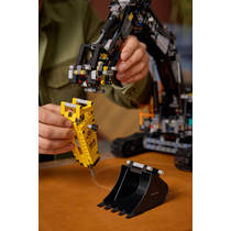 LEGO Technic Volvo EC500 Hybrid graafmachine 42215 productafbeelding 8