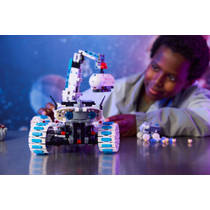 LEGO Technic Lunar Outpost maanrover ruimtevoertuig 42211 productafbeelding 9