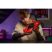 LEGO Technic Ferrari FXX K 42212 productafbeelding 8
